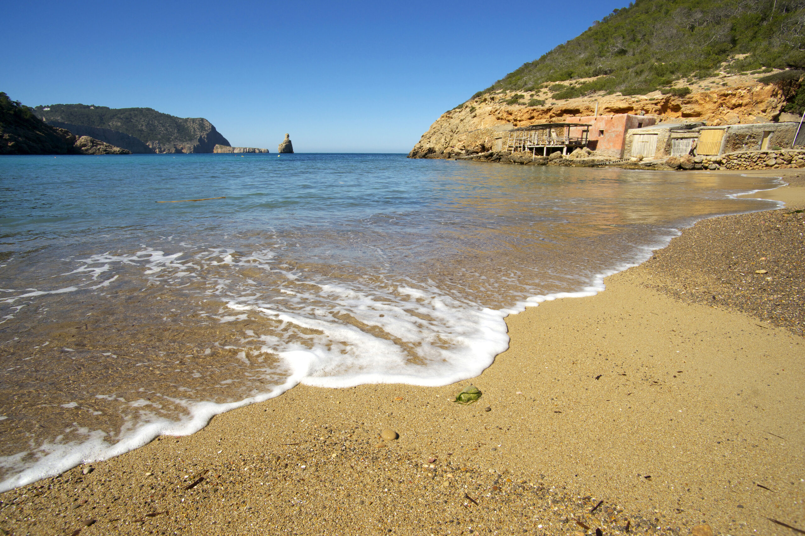 IBIZA AND ITS FAVOURITE SEASON