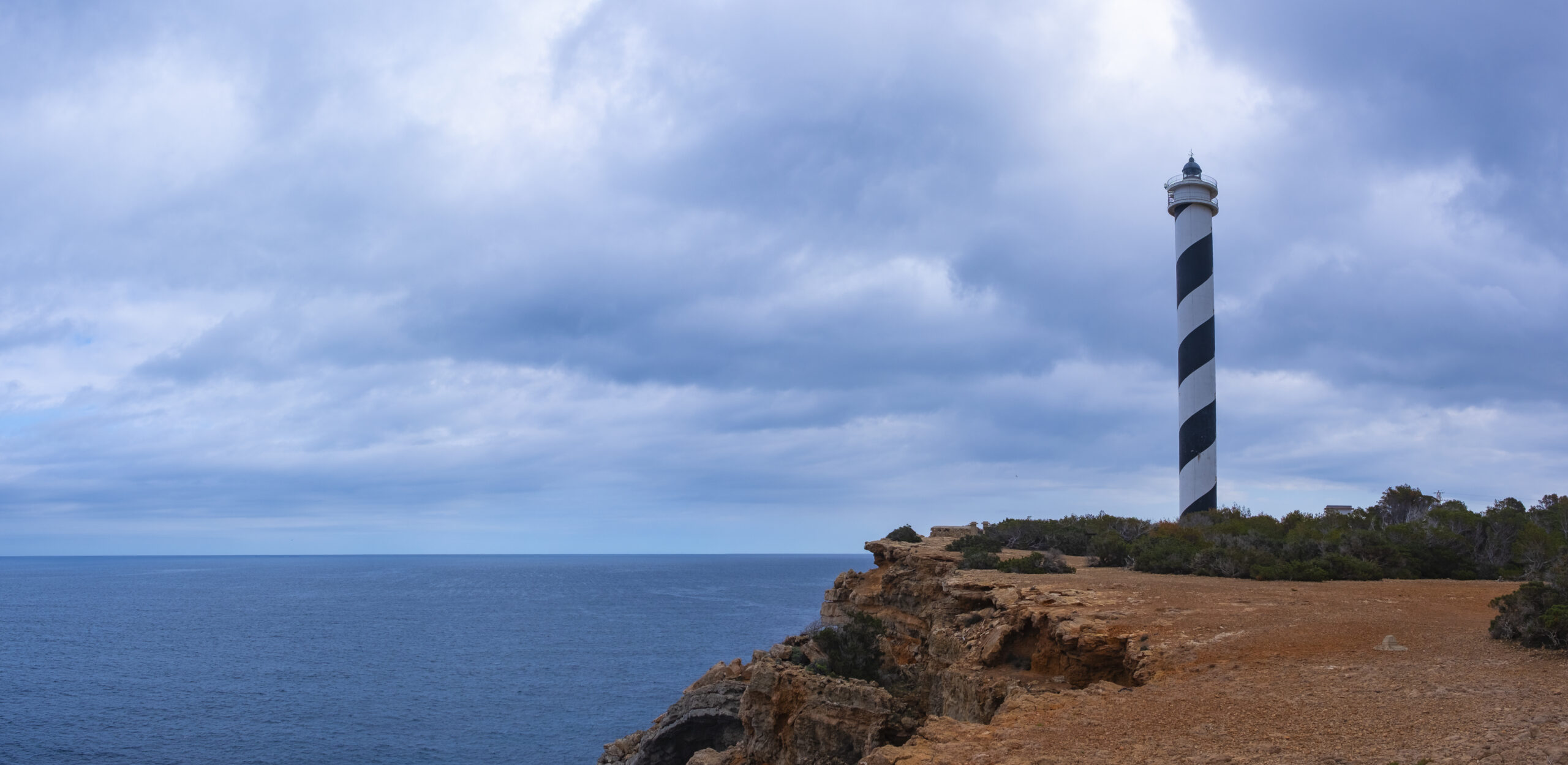WALKING ACROSS THE WHITE ISLAND