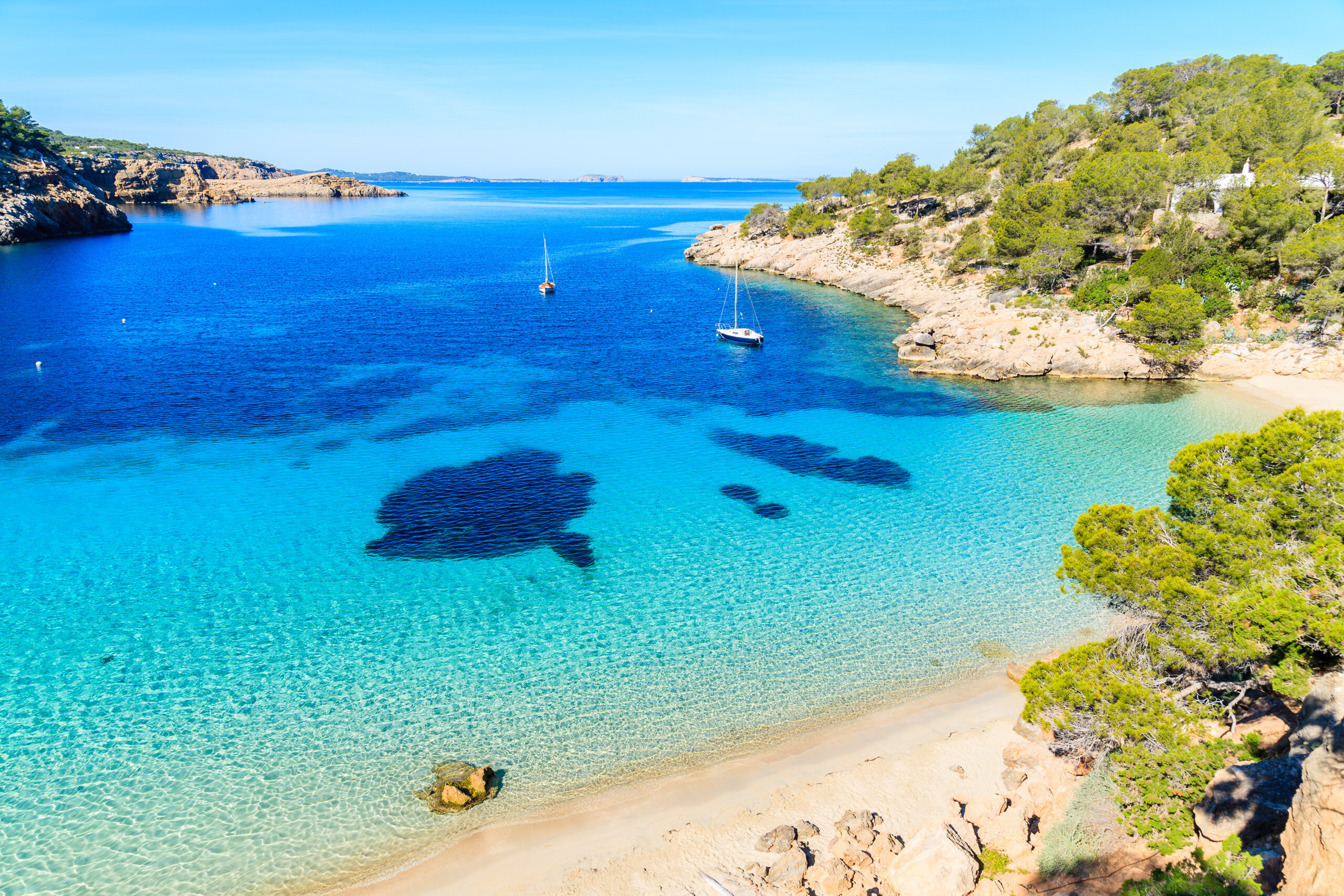 THE BEST COVES OF IBIZA